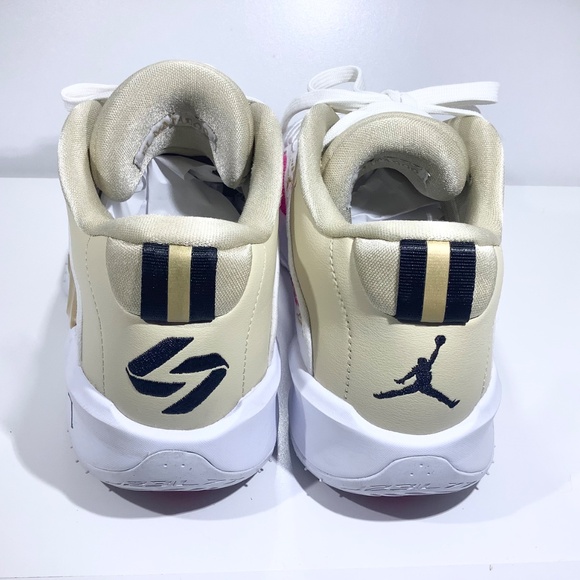 Nike Jordan Luka 3 SE Size 9.5M, 11W - Picture 7 of 15